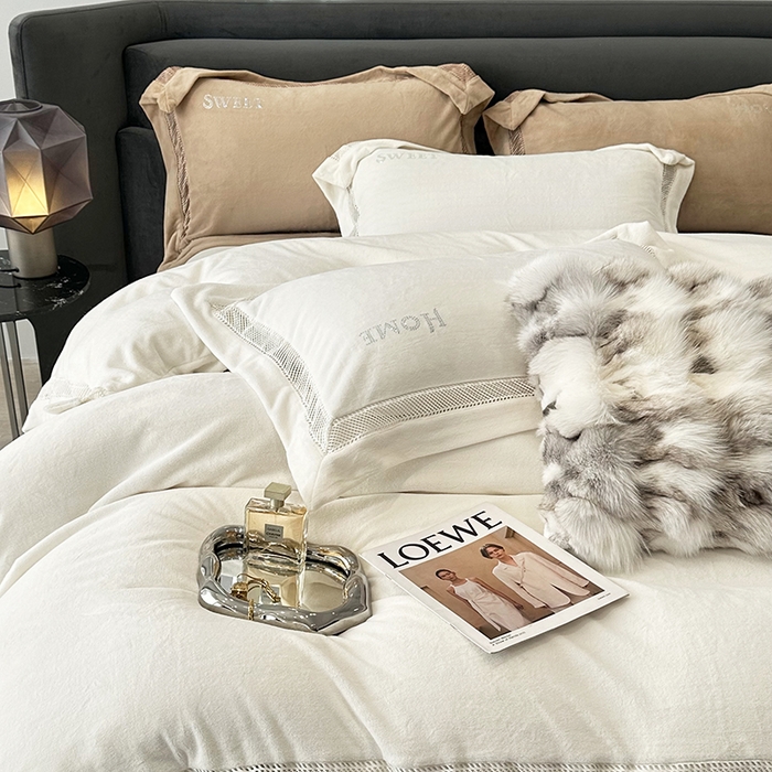 91家纺网 家纺一手货源 找家纺 榻尚家居 2023新款进口蕾丝缕空260克公主绒秋冬款四件套-低调的华丽 低调的华丽-象牙白