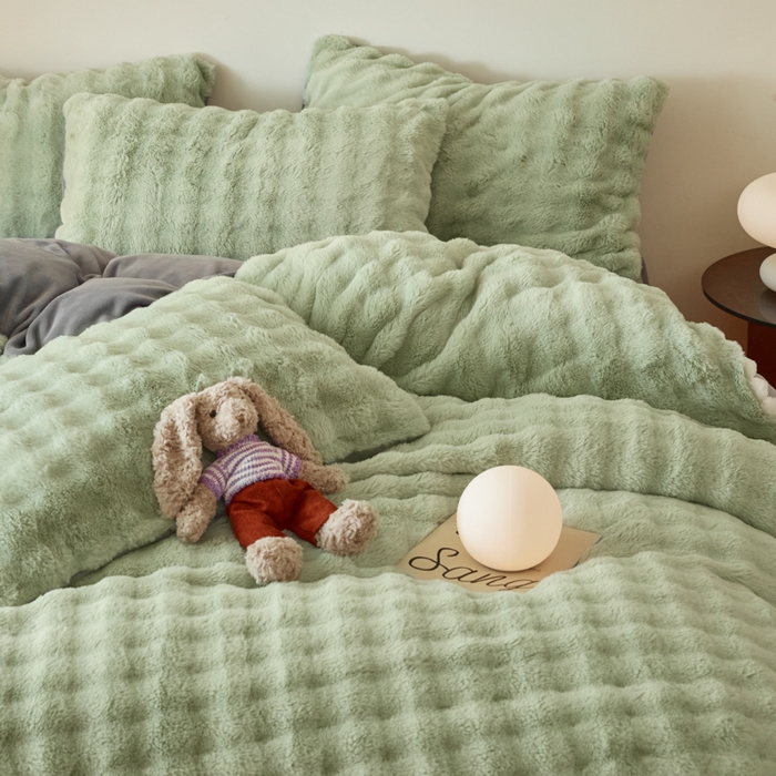 91家纺网 家纺一手货源 找家纺 同田家纺 2023新款兔毛绒兔兔绒獭兔绒牛奶绒四件套 格纹-绿