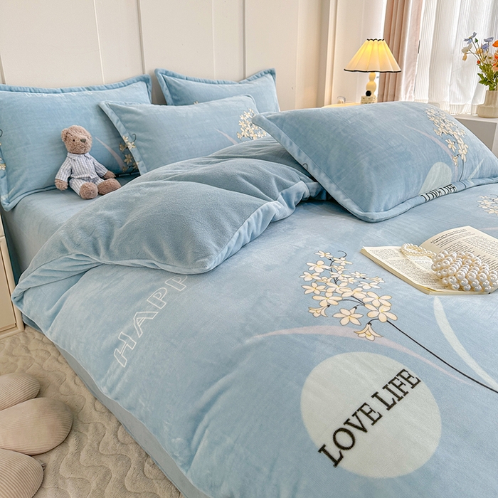 91家纺网 家纺一手货源 找家纺 家贝爱 2023新款加厚牛奶绒四件套 浪漫国度