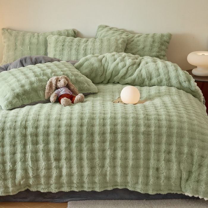 91家纺网 家纺一手货源 找家纺 同田家纺 2023新款兔毛绒兔兔绒獭兔绒牛奶绒四件套 格纹-绿