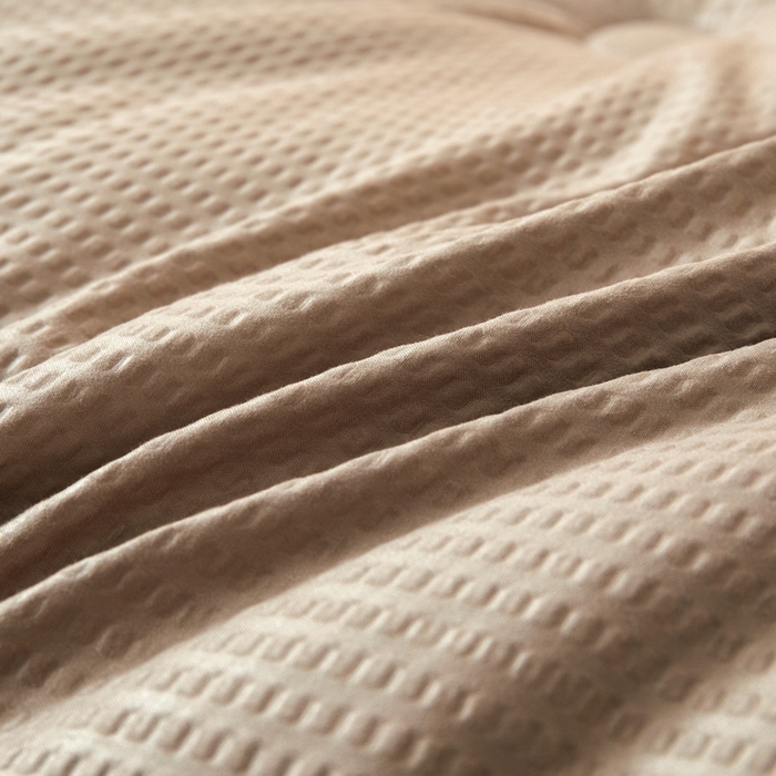 91家纺网 家纺一手货源 找家纺 （总）卡派 2023新款泡泡纱立体无印风被芯冬被四季被