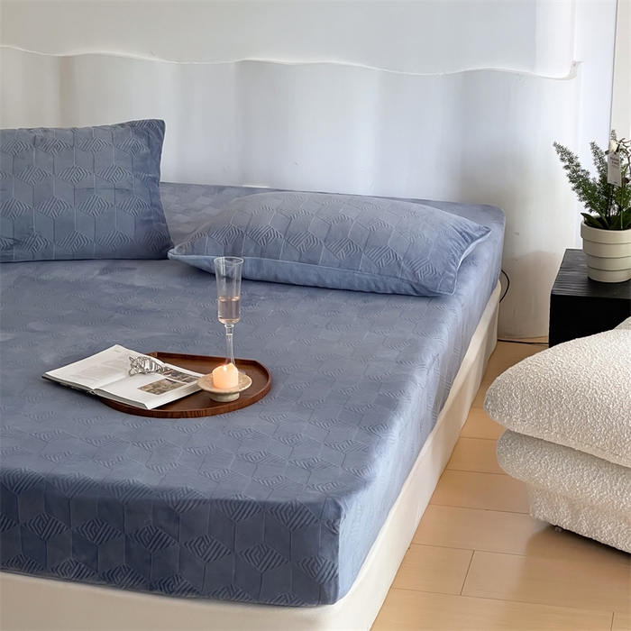 91家纺网 家纺一手货源 找家纺 （总）时光里 2023新款230g雕花绒单品床笠