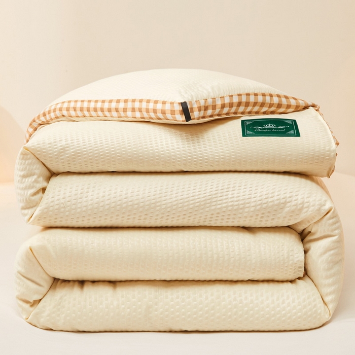 91家纺网 家纺一手货源 找家纺 卡派 2023新款泡泡纱立体无印风被芯冬被四季被 奶油白