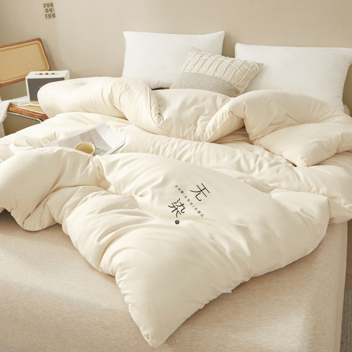 91家纺网 家纺一手货源 找家纺 卡派 2023新款泡泡纱 无染被芯冬被四季被 奶白