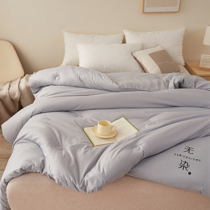 91家纺网 家纺一手货源 找家纺 卡派 2023新款泡泡纱 无染被芯冬被四季被 绅士灰