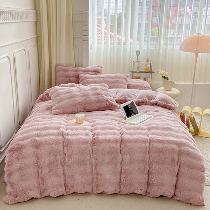 91家纺网 家纺一手货源 找家纺 昊川 2024新款兔毛绒牛奶绒加厚保暖四件套 蔷薇粉