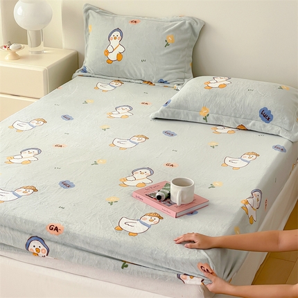 时光里 2023新款全消光加厚牛奶绒印花单品单床笠 顽皮鸭-蓝