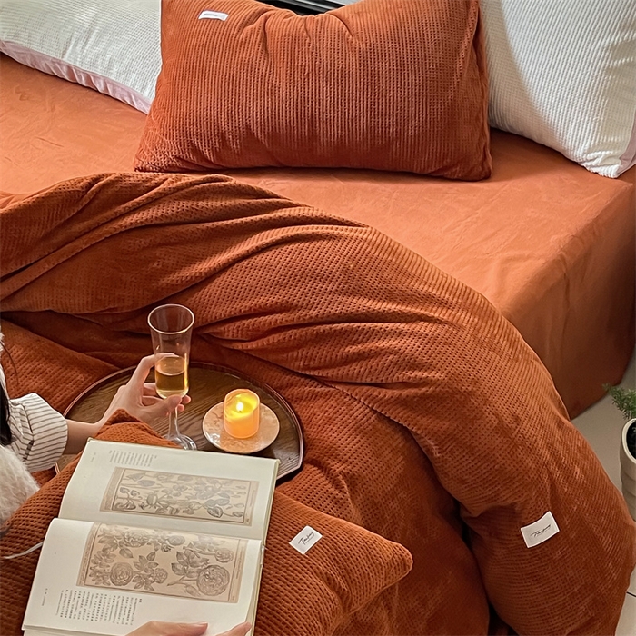 91家纺网 家纺一手货源 找家纺 时光里 2023新款全消光华夫格绒-单被套 焦糖