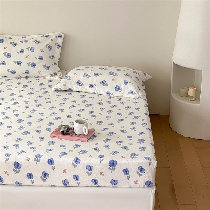 91家纺网 家纺一手货源 找家纺 时光里 2023新款全消光加厚牛奶绒印花单品单床笠 郁金香