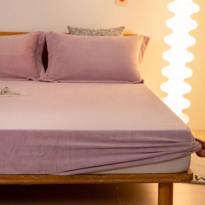 91家纺网 家纺一手货源 找家纺 好阁 2022新款200g牛奶绒单品床笠香芋紫