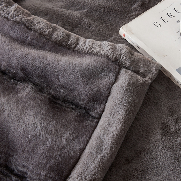 91家纺网 家纺一手货源 找家纺 凯轩毛毛毯毯子网销专供 23新款新款仿雪貂绒毛毯毯子 十字貂灰