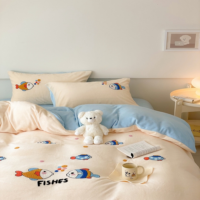 91家纺网 家纺一手货源 找家纺 沐棉 2023新款高克重牛奶绒毛巾绣四件套 嘟嘟鱼