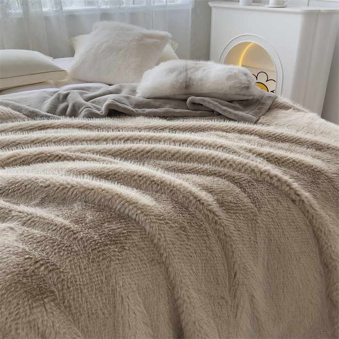 91家纺网 家纺一手货源 找家纺 凯轩毛毛毯毯子网销专供 2024新款公主貂仿皮草毛毯毯子终版 浅咖棕