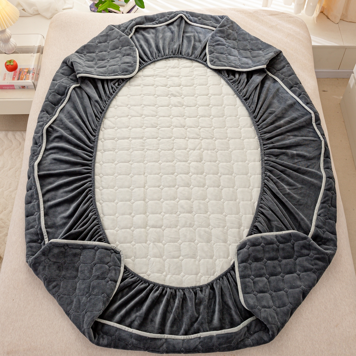 91家纺网 家纺一手货源 找家纺 凡客家居 2024新款加厚牛奶绒夹棉床笠 深灰