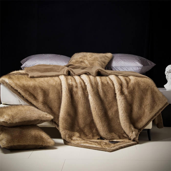 91家纺网 家纺一手货源 找家纺 凯轩毛毛毯毯子网销专供 23新款仿金狐皮草毛毯毯子 高贵驼