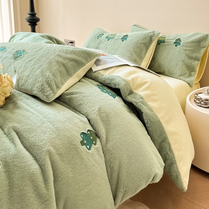 91家纺网 家纺一手货源 找家纺 （总）懒猫家纺 2024新款兔毛绒毛巾绣四件套