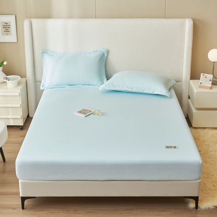 91家纺网 家纺一手货源 找家纺 艾佳 2025新款高克重加厚保暖牛奶绒床笠 牛奶绒梦幻蓝