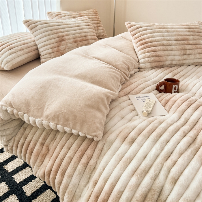 91家纺网 家纺一手货源 找家纺 顾里2023新款扎染濑兔毛绒套件 扎染米