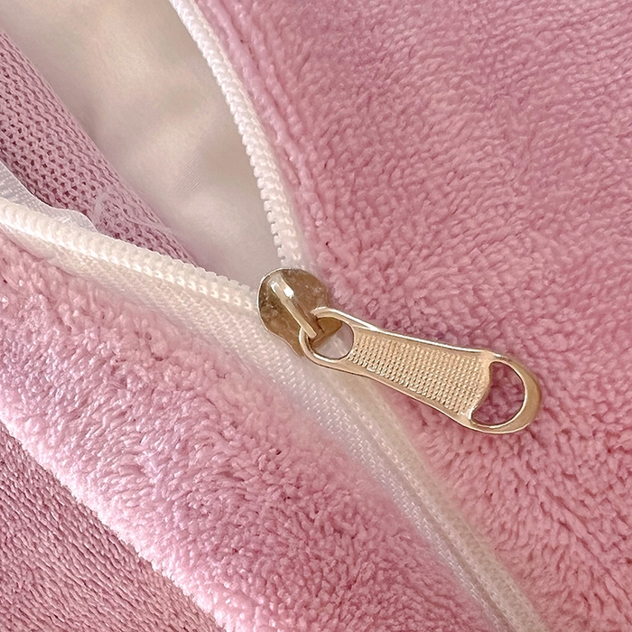 91家纺网 家纺一手货源 找家纺 凡客家居 2023新款毛巾绣牛奶绒四件套 快乐兔-豆沙