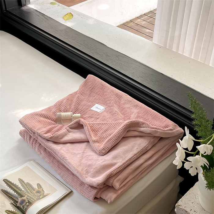 91家纺网 家纺一手货源 找家纺 时光里 2023新款全消光华夫格绒-单被套 浪漫粉