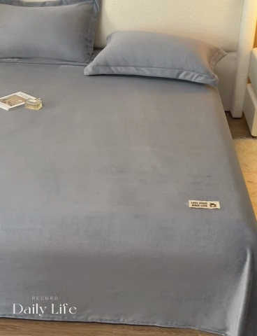 91家纺网 家纺一手货源 找家纺 艾佳 2025新款高克重加厚保暖牛奶绒床单 牛奶绒灰