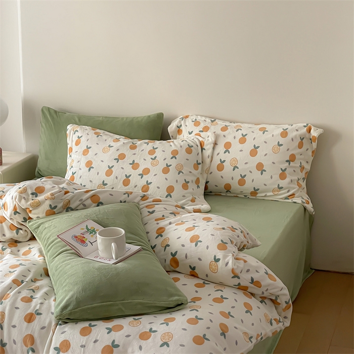 91家纺网 家纺一手货源 找家纺 时光里 2023新款全消光加厚牛奶绒印花单被套 小橘子