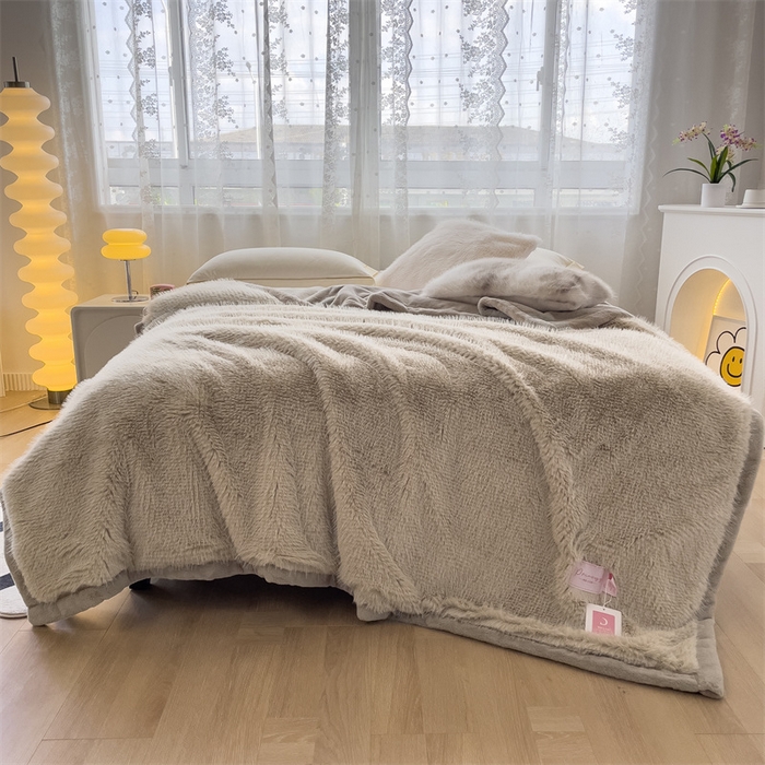 91家纺网 家纺一手货源 找家纺 凯轩毛毛毯毯子网销专供 2024新款公主貂仿皮草毛毯毯子终版 浅咖棕