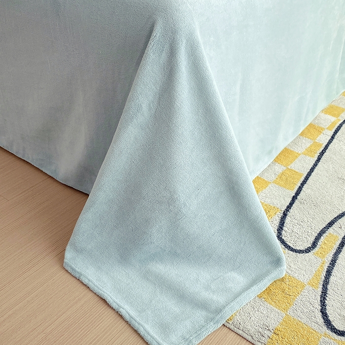 91家纺网 家纺一手货源 找家纺 凡客家居 2023新款毛巾绣牛奶绒四件套 郁金香-水蓝