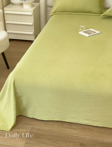 91家纺网 家纺一手货源 找家纺 艾佳 2025新款高克重加厚保暖牛奶绒床单 牛奶绒绿