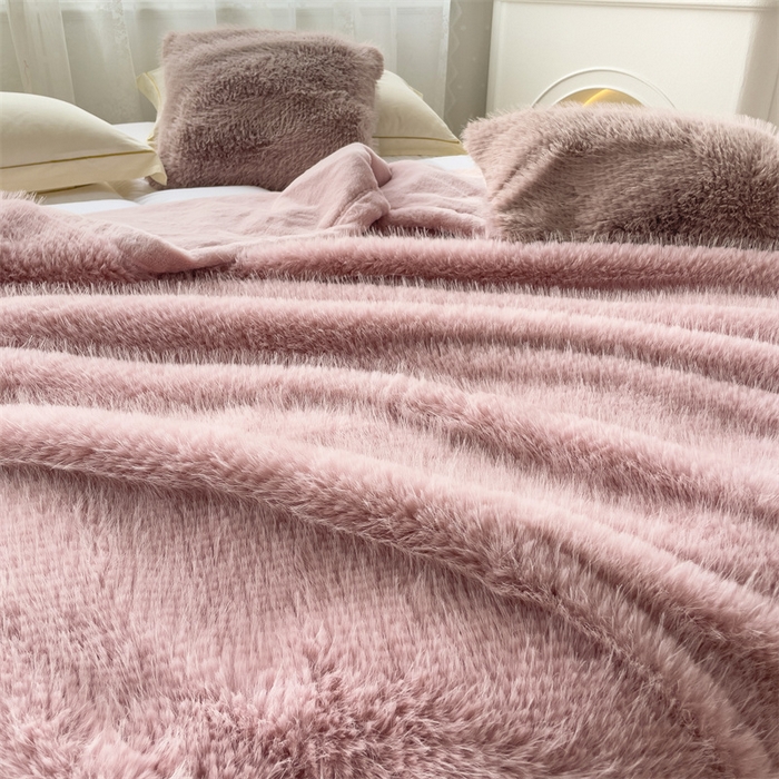 91家纺网 家纺一手货源 找家纺 凯轩毛毛毯毯子网销专供 2024新款公主貂仿皮草毛毯毯子终版 樱花粉