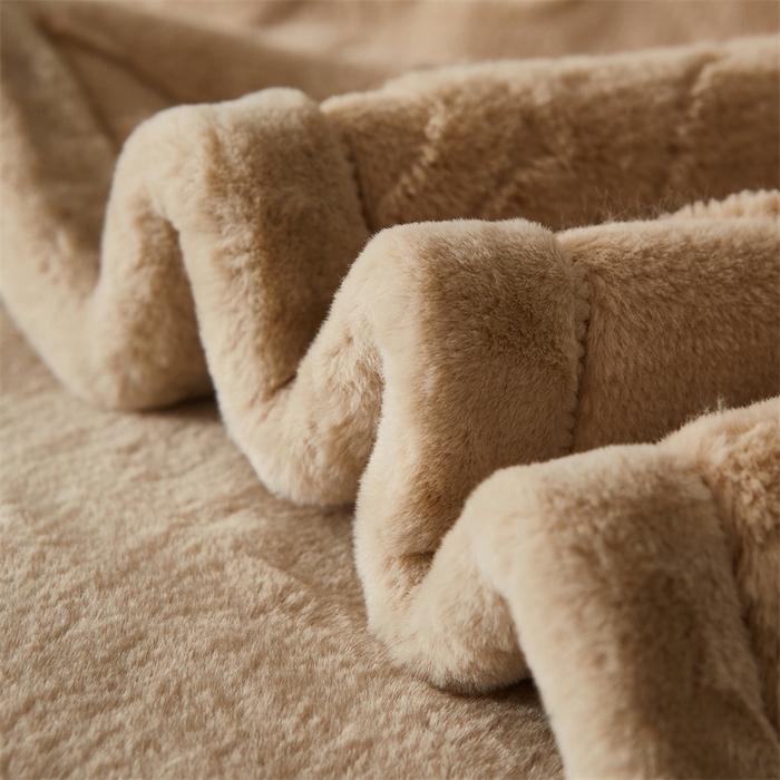 91家纺网 家纺一手货源 找家纺 凯轩毛毛毯毯子网销专供 23新款仿皮草提花毛毯毯子 恋爱驼