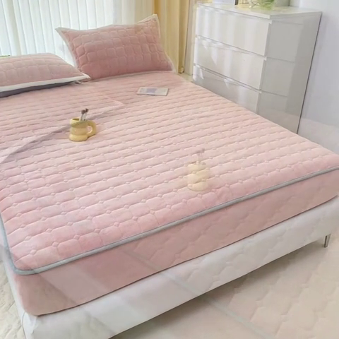 91家纺网 家纺一手货源 找家纺 凡客家居 2024新款加厚牛奶绒夹棉床笠 豆沙