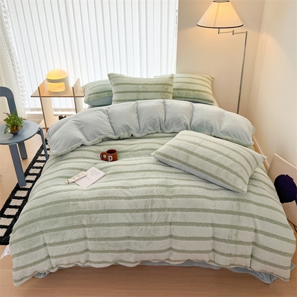 91家纺网 家纺一手货源 找家纺 顾里 2023新款兔兔月亮绒套件 软绵绿