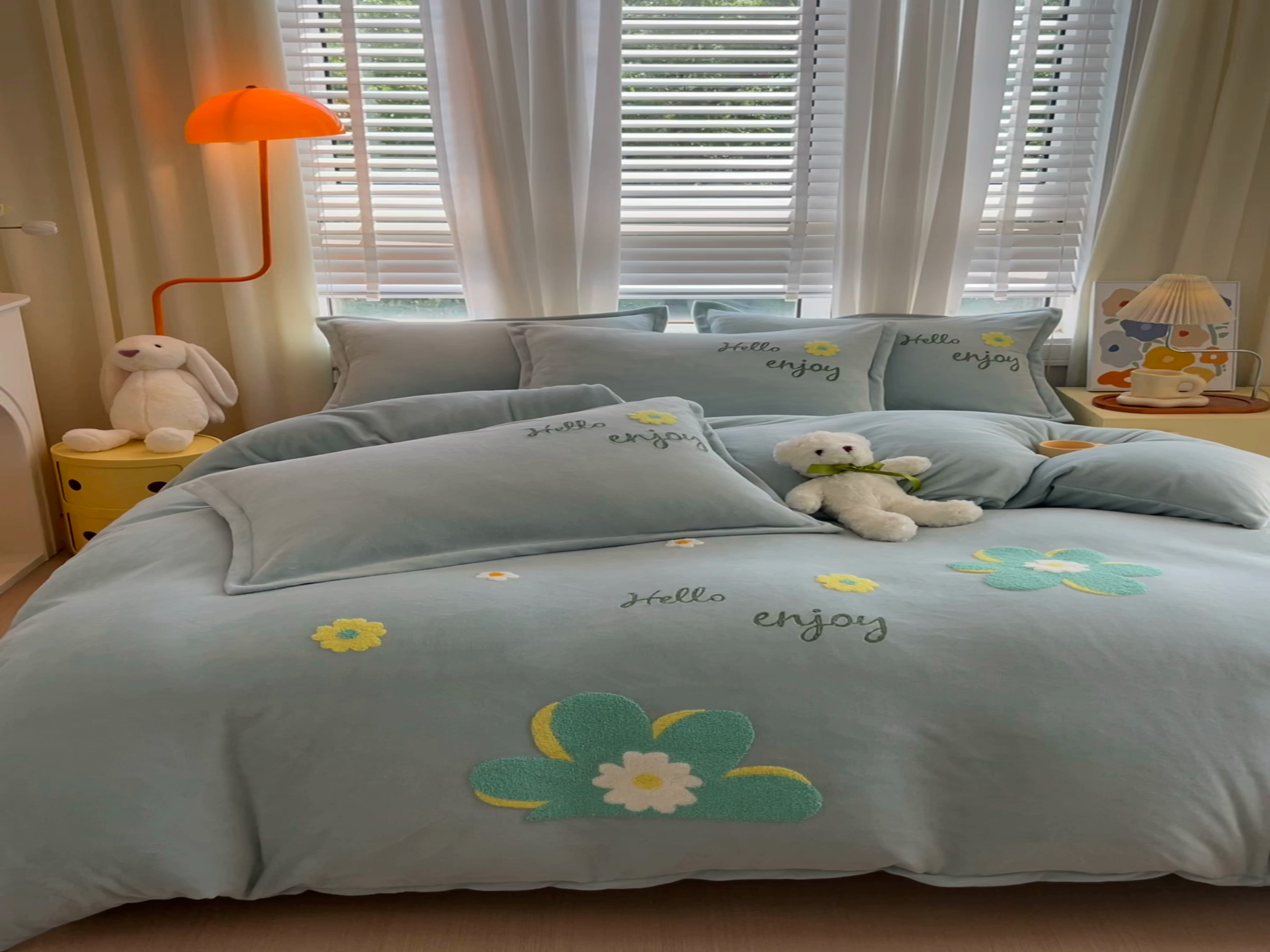 91家纺网 家纺一手货源 找家纺 凡客家居 2023新款毛巾绣牛奶绒四件套 伊莲娜-水蓝