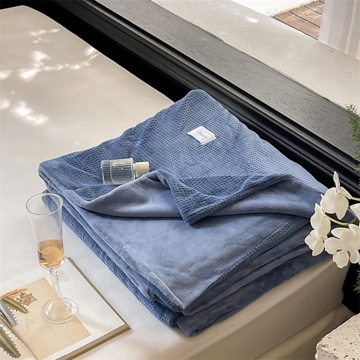 91家纺网 家纺一手货源 找家纺 时光里 2023新款全消光华夫格绒-单被套 马耳他蓝