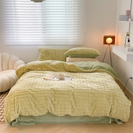 91家纺网 家纺一手货源 找家纺 顾里 2023新款小贵妇仿皮草兔毛绒套件 方格绿