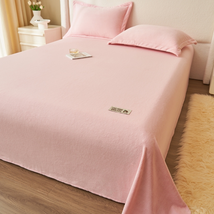 91家纺网 家纺一手货源 找家纺 艾佳 2025新款高克重加厚保暖牛奶绒床单 牛奶绒粉