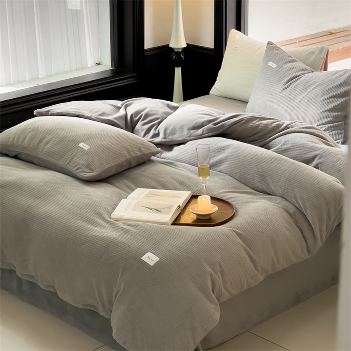 91家纺网 家纺一手货源 找家纺 时光里 2023新款全消光华夫格绒-单被套 米灰