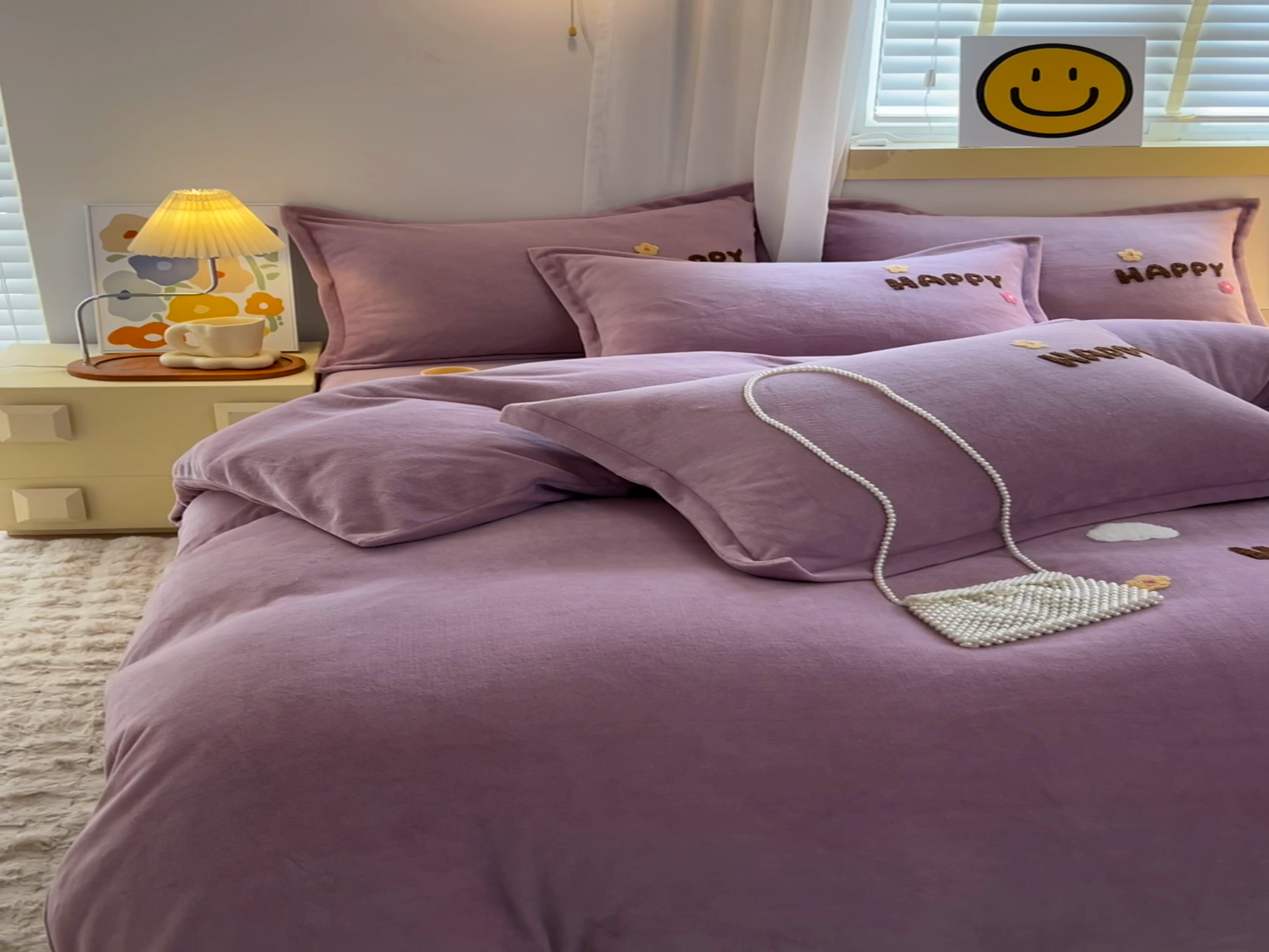 91家纺网 家纺一手货源 找家纺 凡客家居 2023新款毛巾绣牛奶绒四件套 快乐兔-豆沙