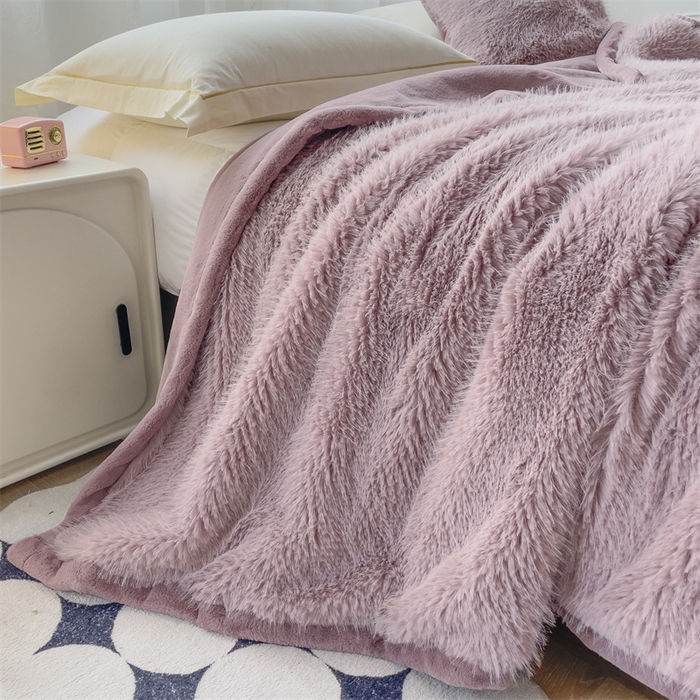 91家纺网 家纺一手货源 找家纺 凯轩毛毛毯毯子网销专供 2024新款公主貂仿皮草毛毯毯子终版 香芋紫