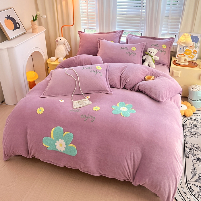 91家纺网 家纺一手货源 找家纺 凡客家居 2023新款毛巾绣牛奶绒四件套 伊莲娜-豆沙