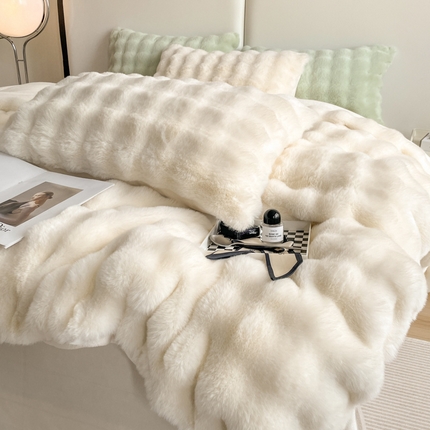 寐居家纺 2023新款高克重大泡泡兔毛绒四件套系列 奶白