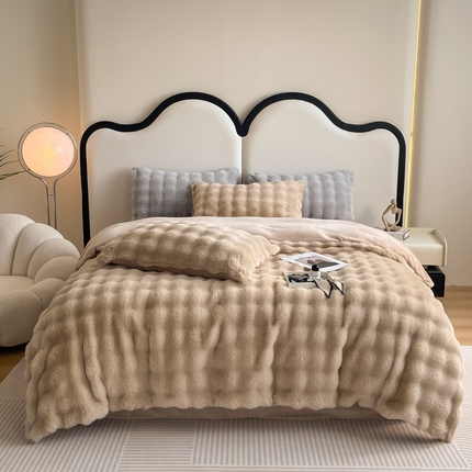 91家纺网 家纺一手货源 找家纺 （总）寐居家纺 2023新款高克重大泡泡兔毛绒四件套系列