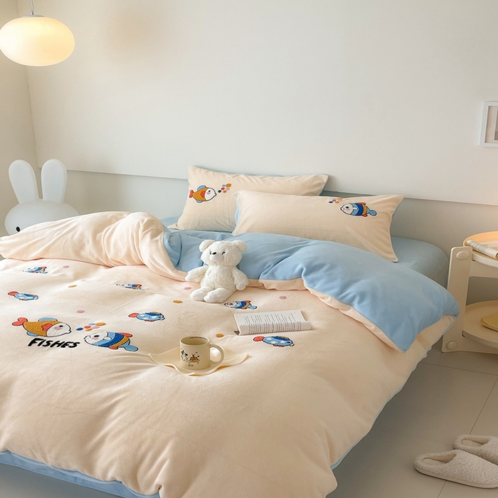 91家纺网 家纺一手货源 找家纺 沐棉 2023新款高克重牛奶绒毛巾绣四件套 嘟嘟鱼