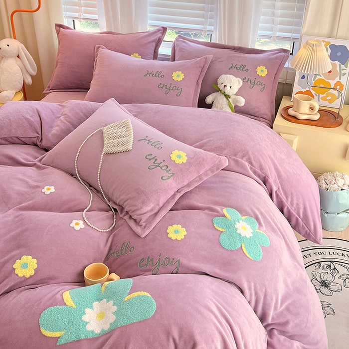 91家纺网 家纺一手货源 找家纺 凡客家居 2023新款毛巾绣牛奶绒四件套 伊莲娜-豆沙