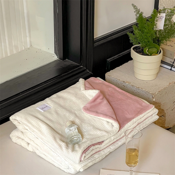 91家纺网 家纺一手货源 找家纺 时光里 2023新款全消光华夫格绒-单被套 米月白