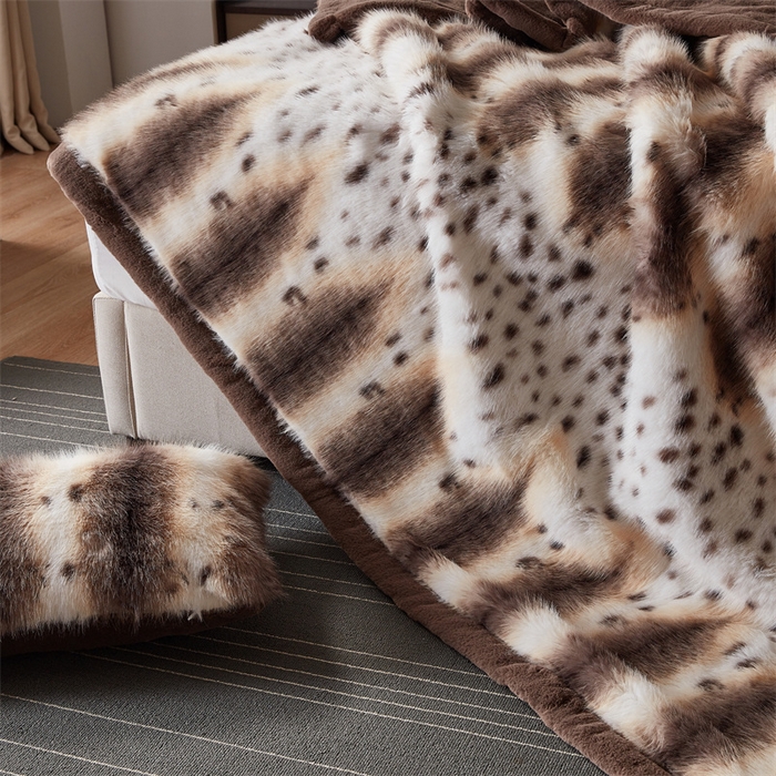 91家纺网 家纺一手货源 找家纺 凯轩毛毛毯毯子网销专供 23新款芭莎仿毛皮毛毯毯子 豹点狐