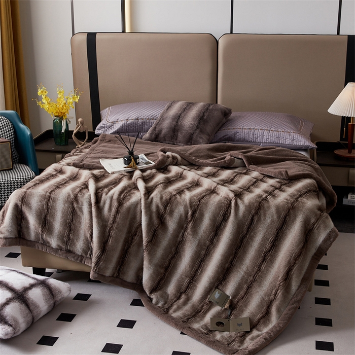 91家纺网 家纺一手货源 找家纺 凯轩毛毛毯毯子网销专供 23新款新款仿雪貂绒毛毯毯子 十字貂咖