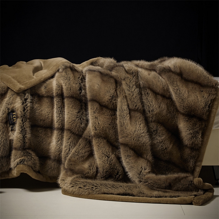 91家纺网 家纺一手货源 找家纺 凯轩毛毛毯毯子网销专供 23新款仿金狐皮草毛毯毯子 十字金