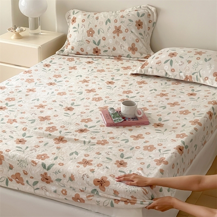 91家纺网 家纺一手货源 找家纺 时光里 2023新款全消光加厚牛奶绒印花单品单床笠 花期